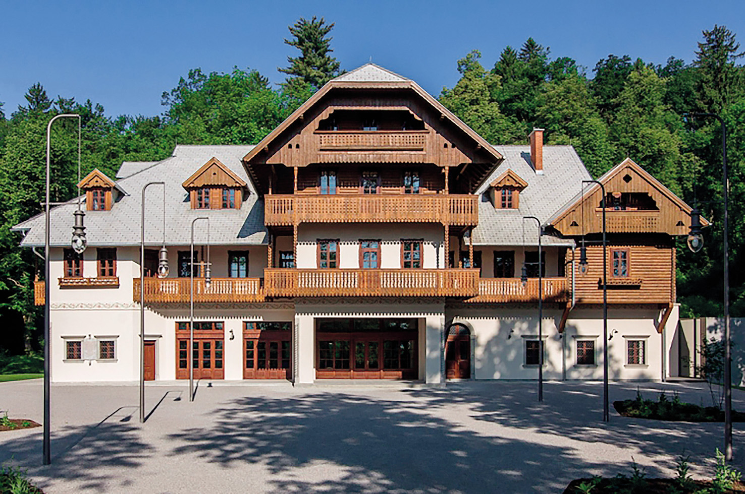 Prenova Švicarije v ljubljanskem parku Tivoli, 2013–2017 