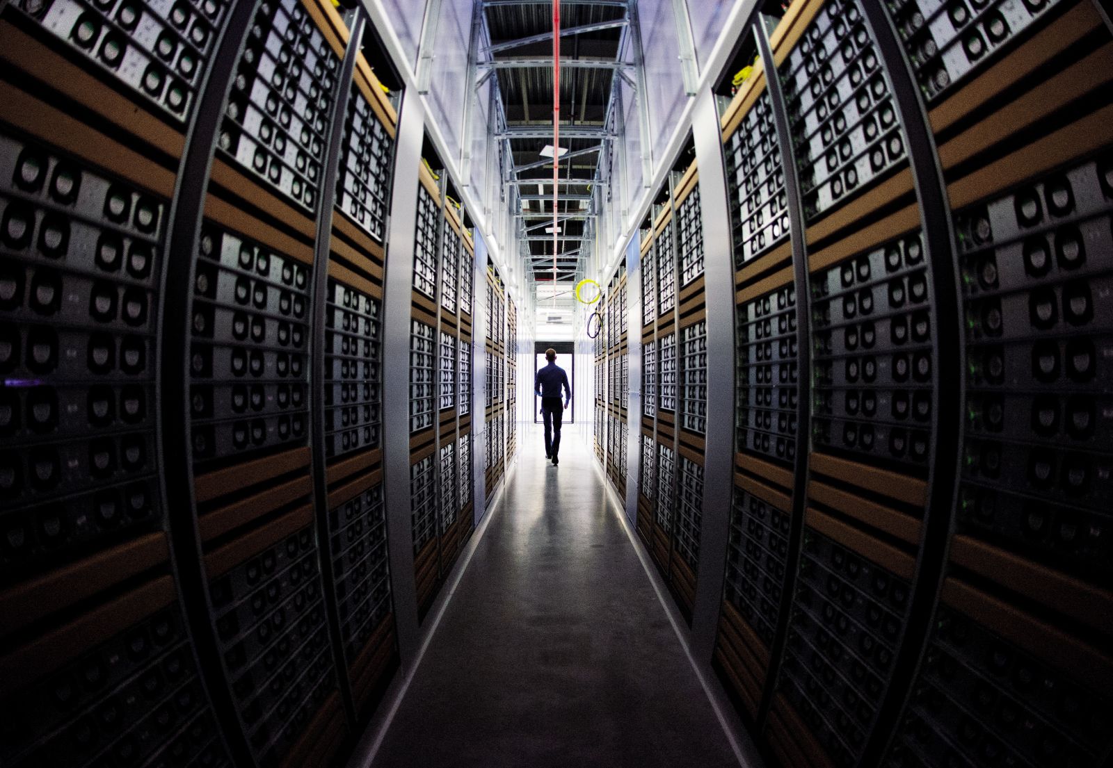 Eden izmed podatkovnih centrov, ki ga sicer uporablja podjetje Meta, podobne centre gradi tudi ameriški Equinix