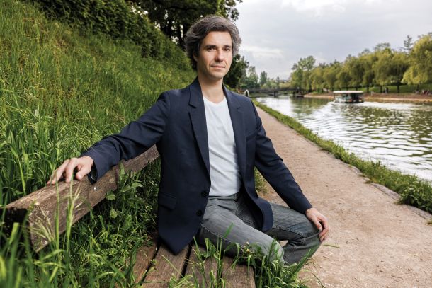 Upam pa, da se bo v Budimpešto slišal naš protest in da bo Evropa postavljena na prvo mesto, je še poudaril Mesec.