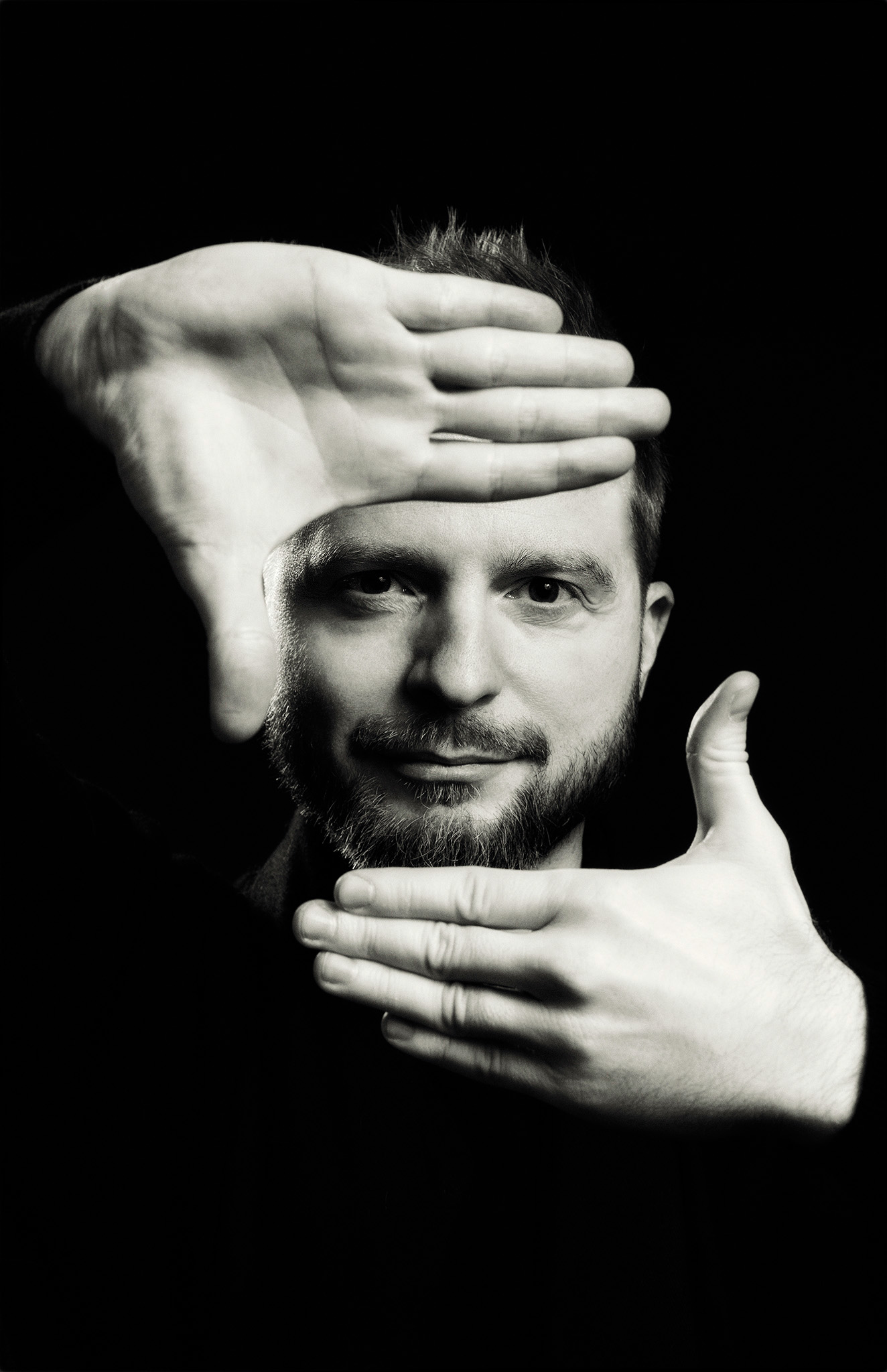 Tomato Košir je za svoja presežna dela prejel številne pomembne nagrade, tudi letošnjo nagrado Prešernovega sklada. 