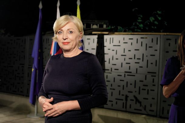 Evropska poslanka SDS Romana Tomc. Bo zdaj menjala lokacijo svoje pisarne?