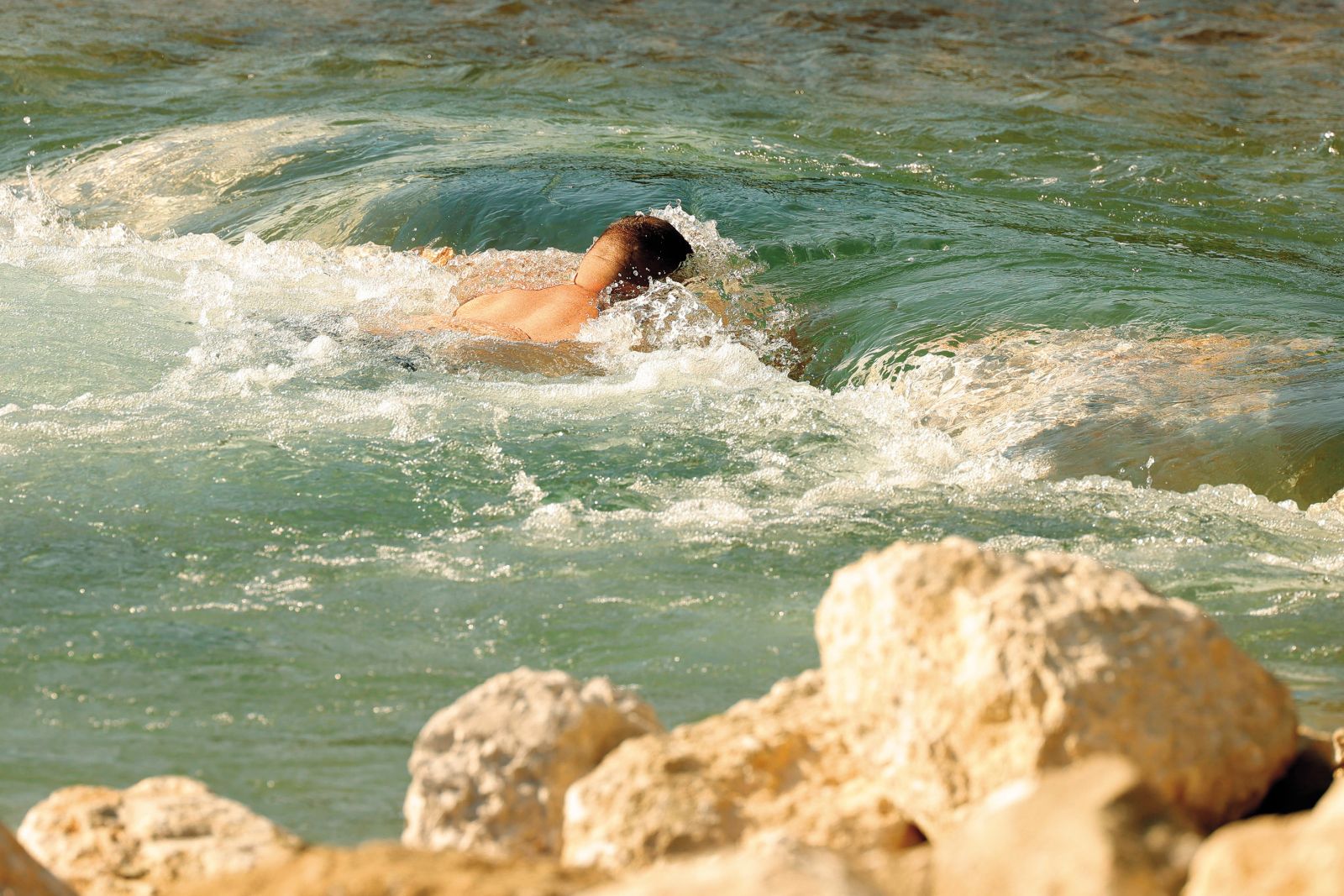 Vročinski val v Savi pri Kranju | Luka Dakskobler