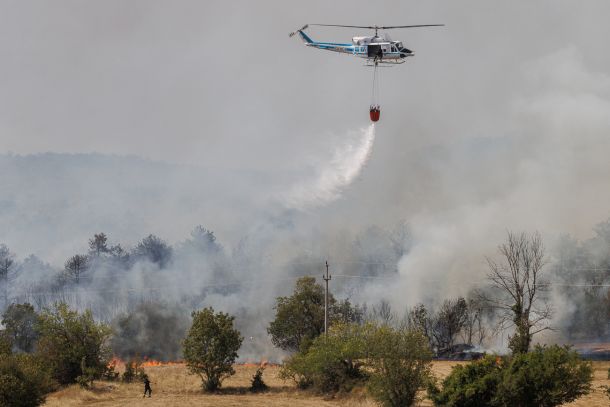 Gašenje požara na Krasu pred dvema letoma