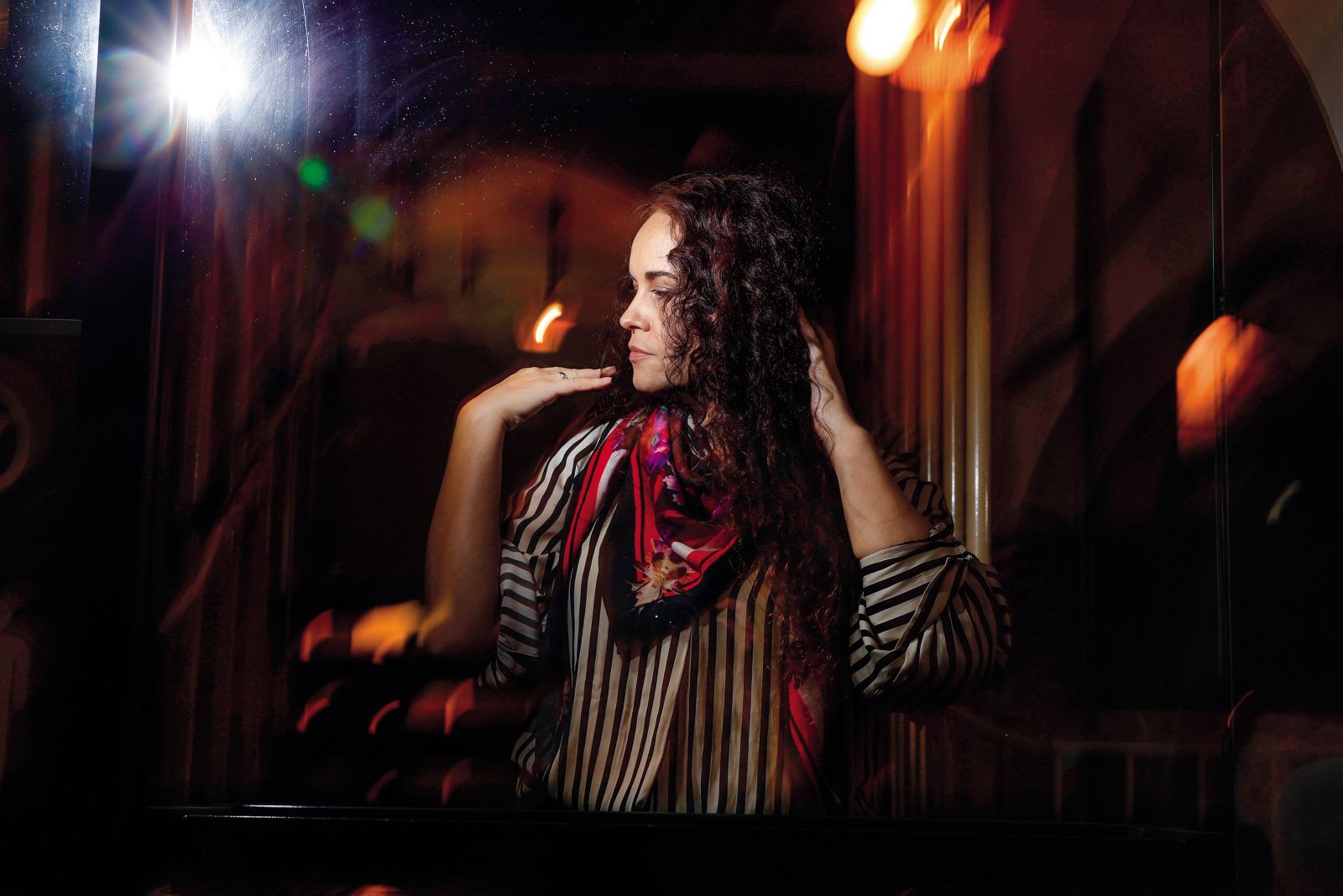 Sonja Prosenc si je ime v svetu umetniškega filma ustvarila s poetičnimi filmi, v zadnjih letih pa se preizkuša tudi v žanrskem filmu in televizijskih serijah.