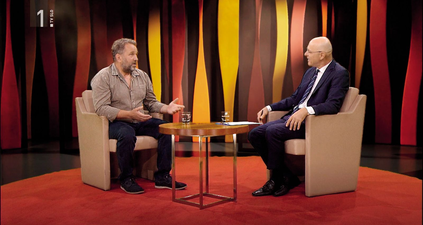 Igralec Lotos Vincenc Šparovec in voditelj Edvard Žitnik v oddaji Intervju