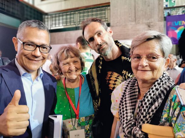Venezuelski kulturni minister Ernesto Villegas Poljak, Ana Jug, Erik Valenčič in Karolina Koglot, Mednarodni knjižni sejem FILVEN, Caracas, Venezuela 