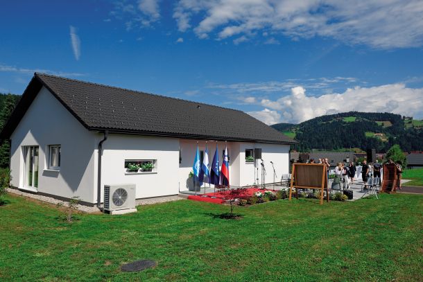 Odprtje hiše novega začetka – prva hiša za poplavljeno družino v Sloveniji v Slovenj Gradcu 