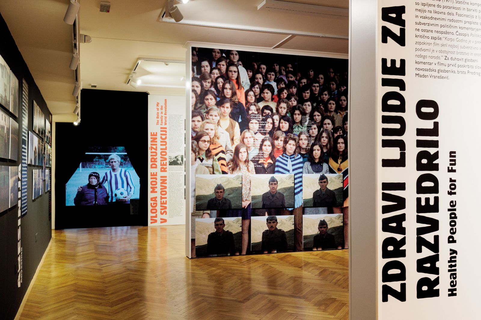 Slovenska kinoteka se mu je poklonila z retrospektivno razstavo, ki nas skozi rdečo nit avtorjeve prepoznavne estetike živih slik popelje po njegovem bogatem opusu.