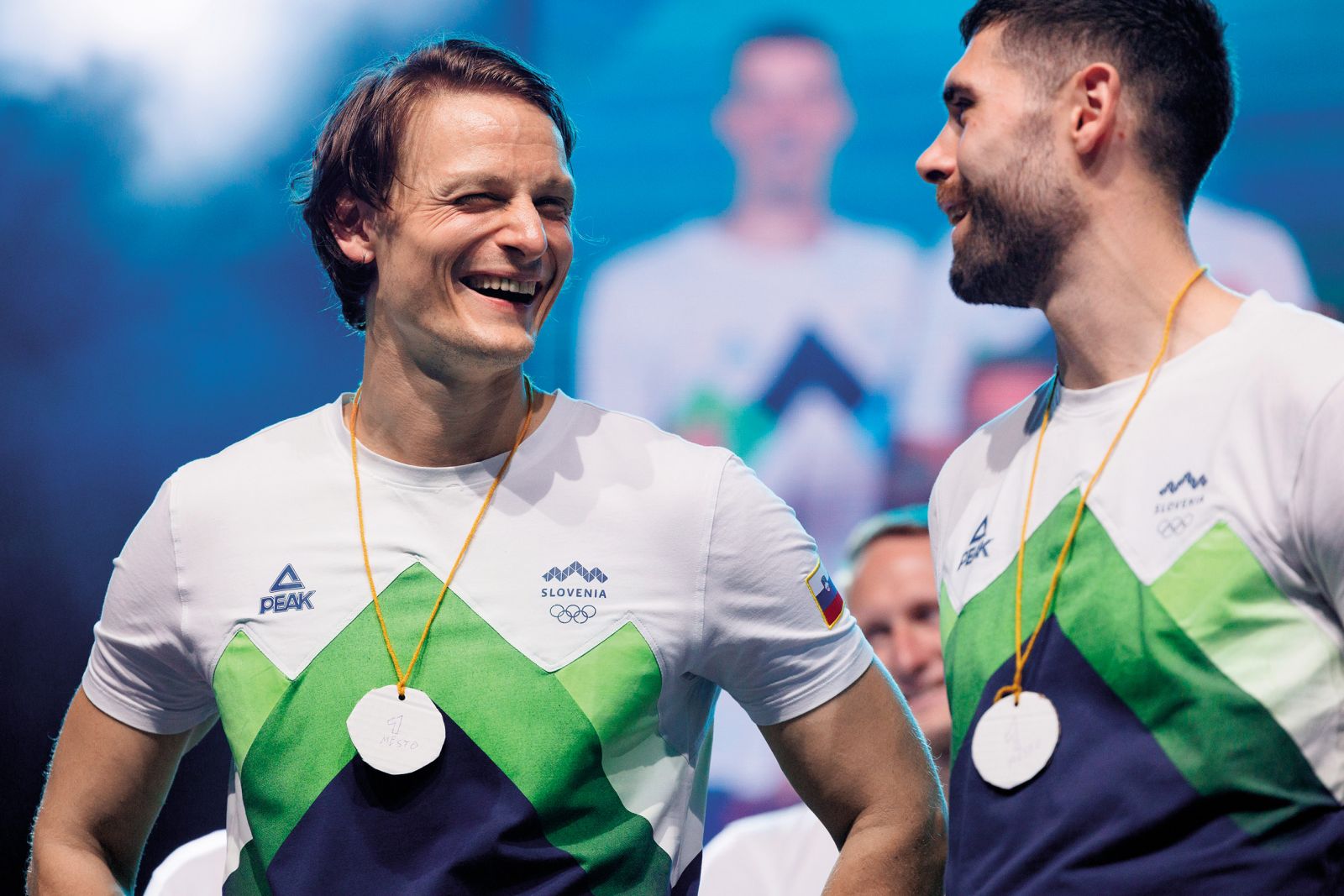 Rokometaša Jure Dolenec in Blaž Janc s simboličnima medaljama | Luka Dakskobler