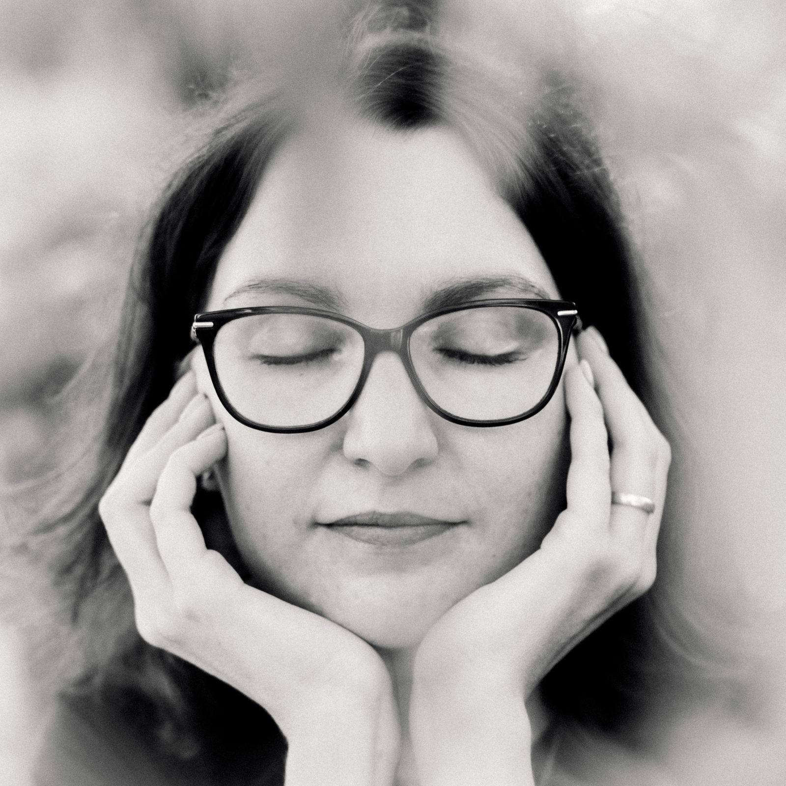 Kaja Bucik Vavpetič / Pisateljica in prevajalka, ki na domačem literarnem prizorišču prebuja žanr fantazijske romance