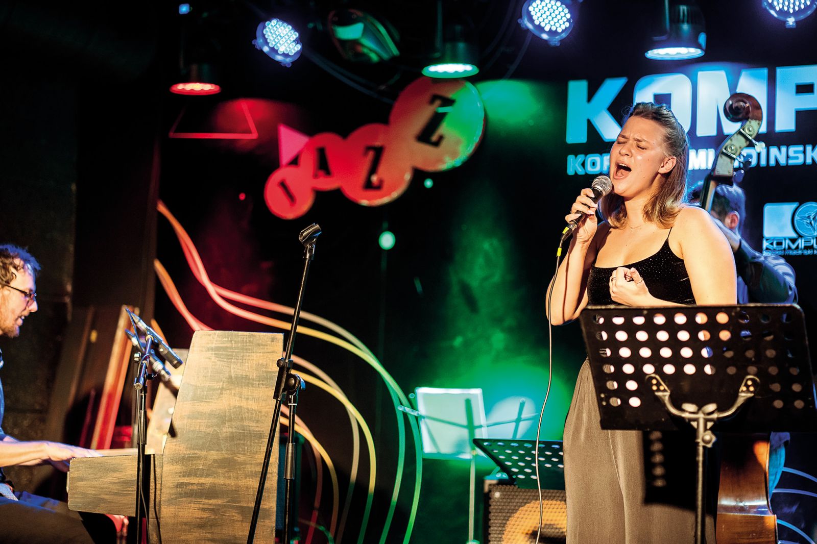 Marko Črnčec Trio feat. Manca Fekonja; 20. festival slovenskega jazza, KMKC Kompleks, Ravne na Koroškem | Nika Hölcl