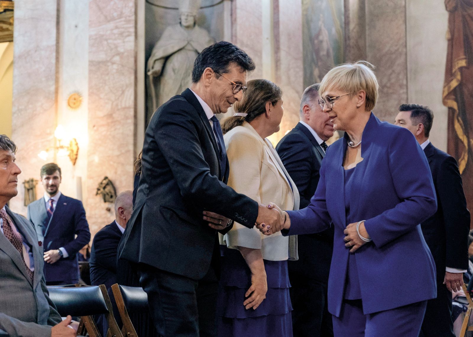 Varuh človekovih pravic Peter Svetina in predsednica republike Nataša Pirc Musar na maši za domovino 18. junija 2024 v ljubljanski stolnici