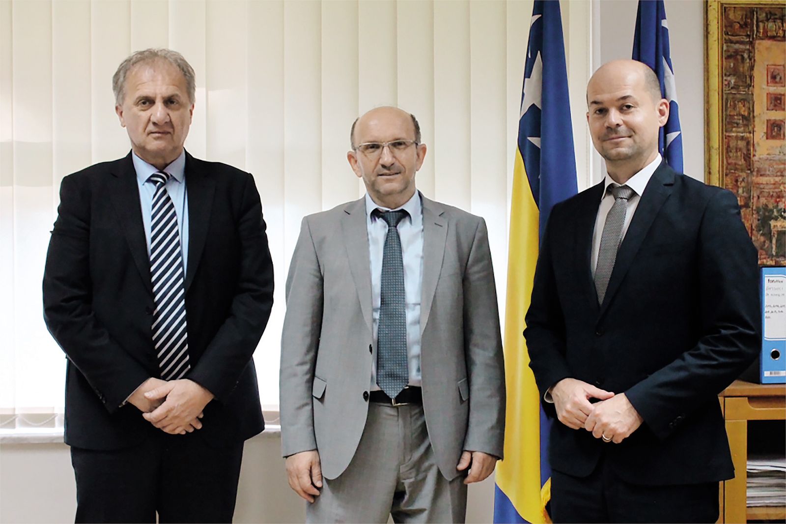 Direktor Fursa Ivan Simič (levo) in njegov namestnik Simon Starček (desno) na obisku pri kolegih v Bosni