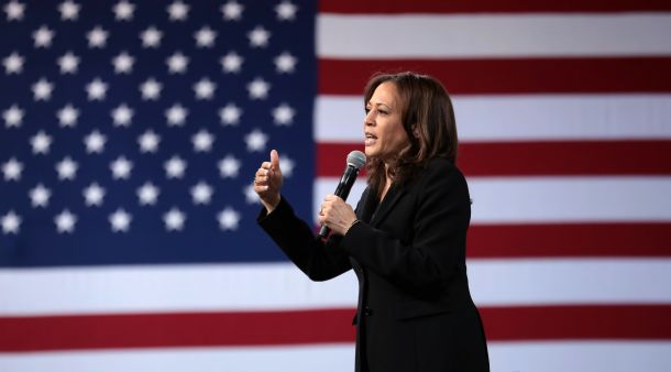 V oddaji 60 Minutes na televiziji CBS je demokratska predsedniška kandidatka Kamala Harris branila politiko aktualne administracije glede migracij, pa tudi svoj gospodarski načrt