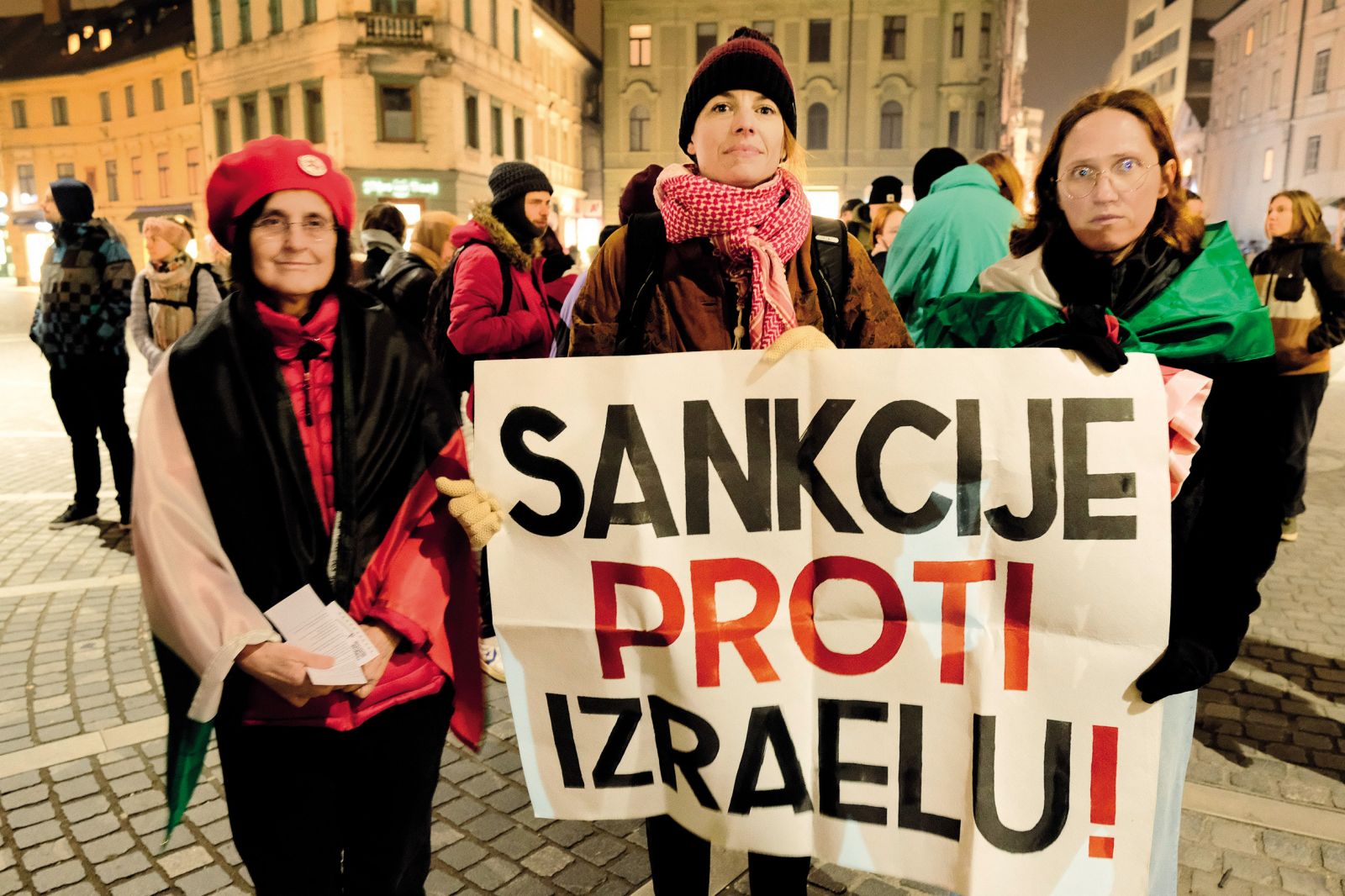 Neuslišani protest | Luka Dakskobler