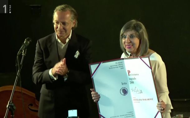 Svetlana Makarovič sprejela plaketo Prešernove nagrade / »Danes še bolj vem, da sem ravnala prav«