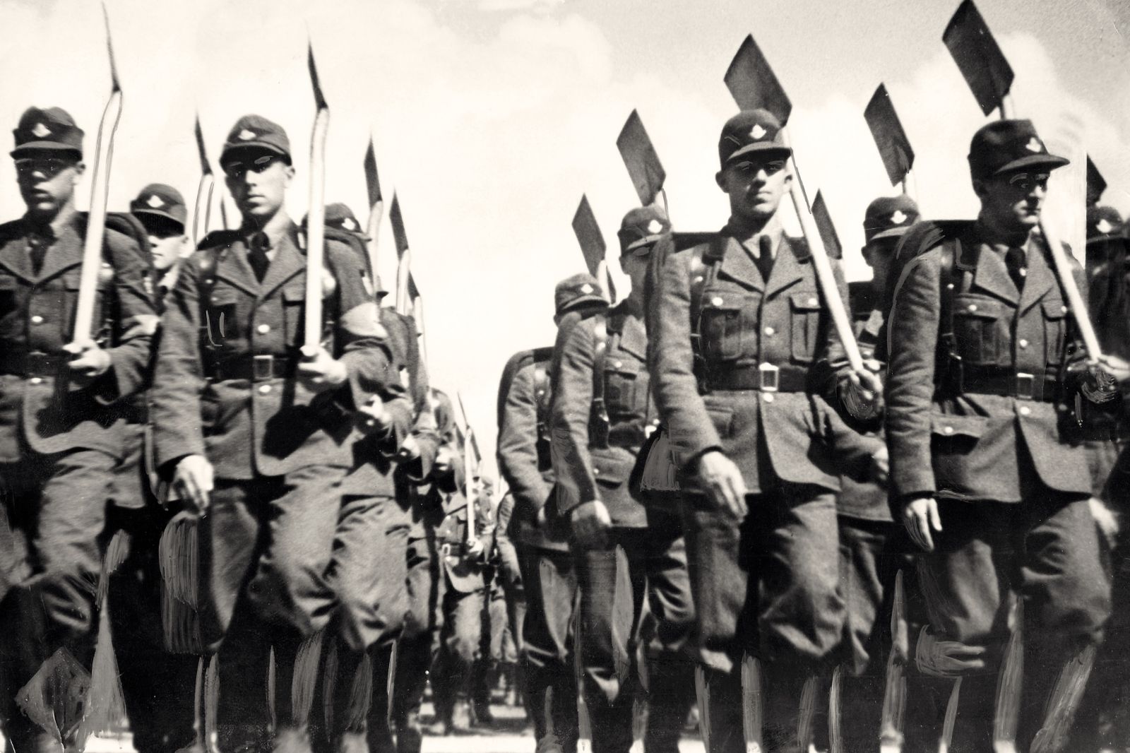 Razvpiti doku Triumf volje, ki ga je leta 1935 posnela »Hitlerjeva režiserka« Leni Riefenstahl, devet desetletij kasneje odbija. Ne izgleda več kot reklama za nacizem, temveč kot antireklama za nacizem.