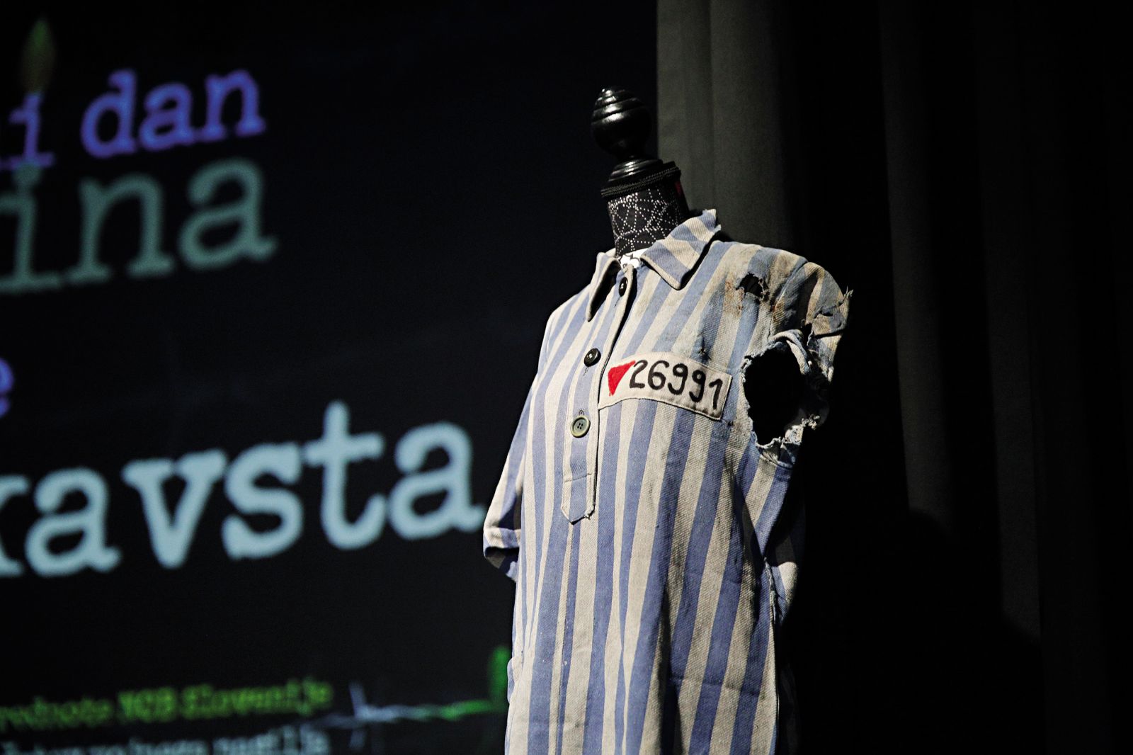 Spominska slovesnost ob dnevu spomina na žrtve holokavsta | Borut Krajnc