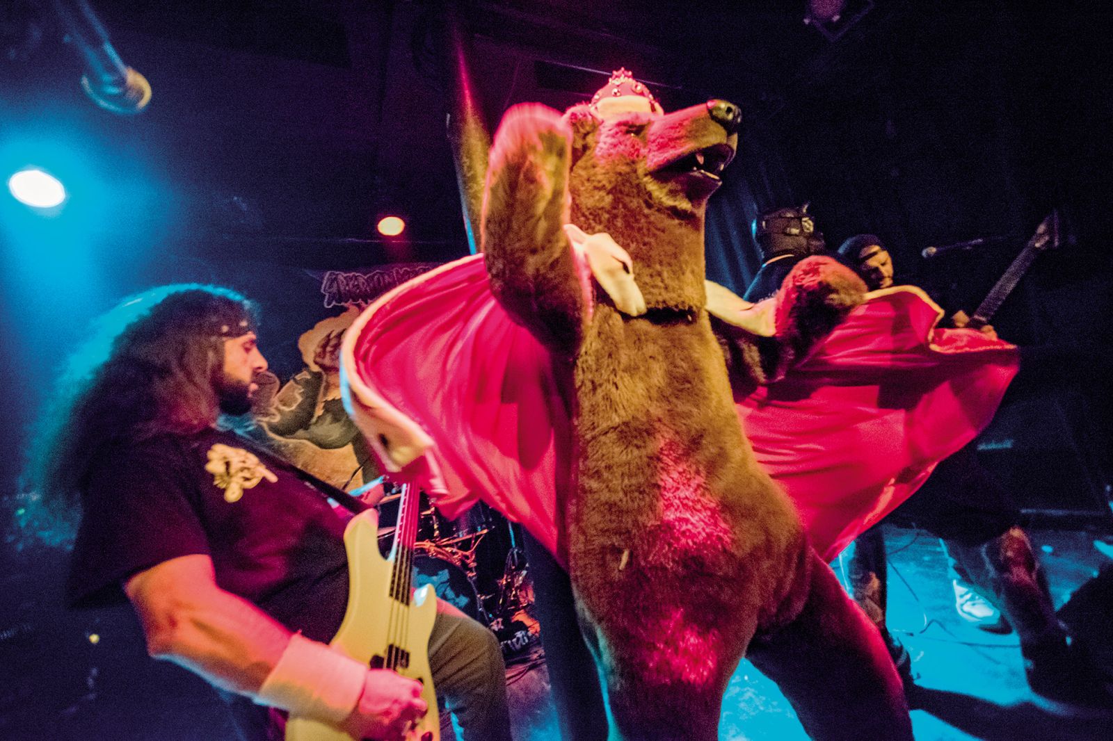 Siberian Meat Grinder (Rus), Menza pri koritu, AKC Metelkova, LJ | Sebastijan Iskra