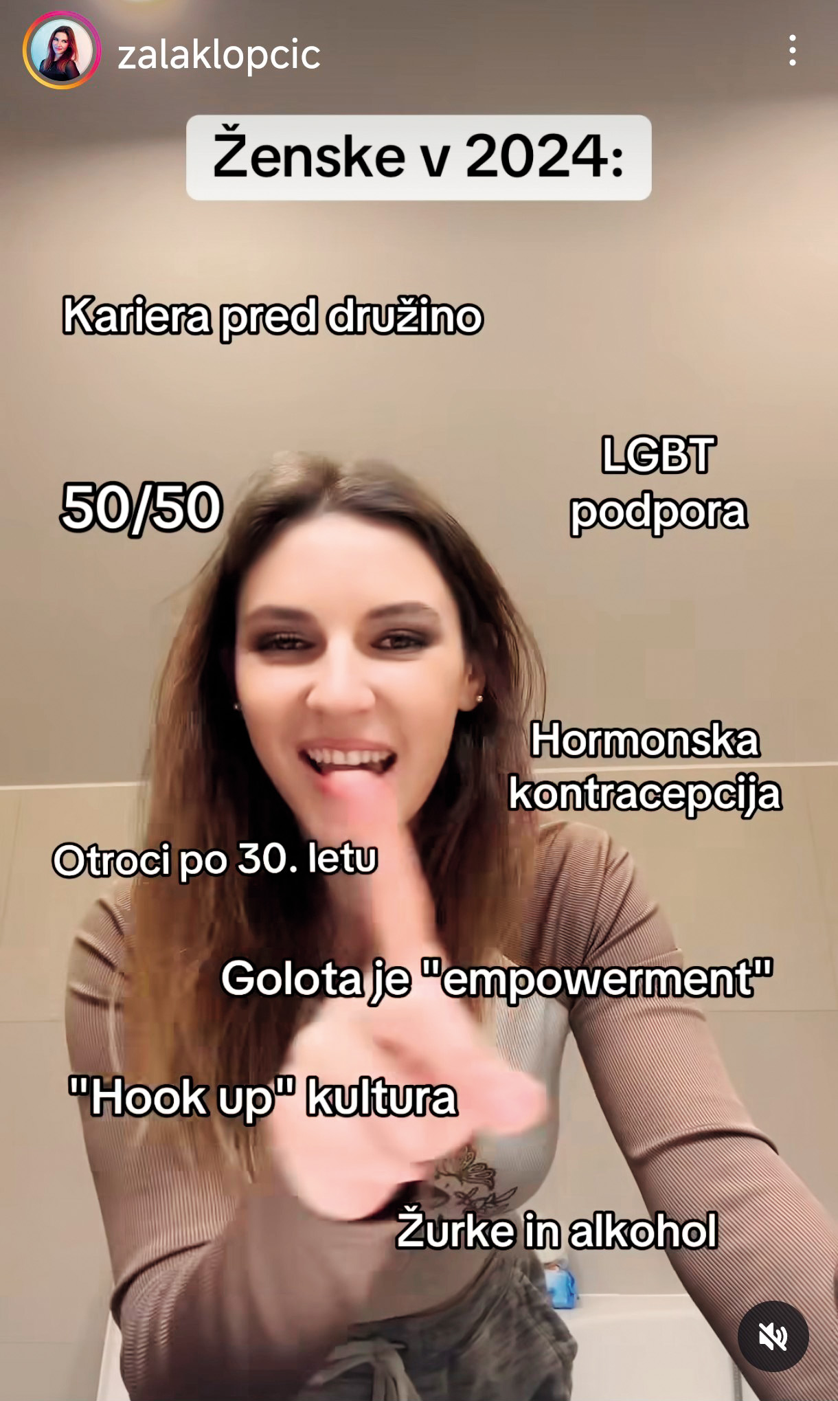 Zala Klopčič iz SDS je na neki »simpatičen« način proti ženskim pravicam.