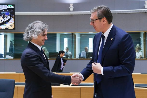 »V Srbiji ni dovolj napredka, da bi se lahko včlanila v EU«