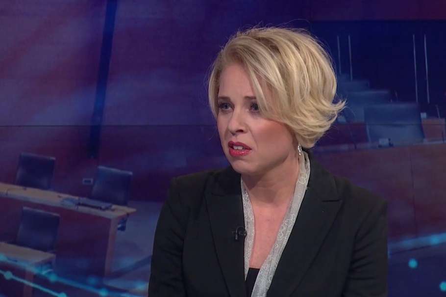 Urška Klakočar Zupančič / »Državljani so frustrirani, ker zadeve ne pridejo do konca«