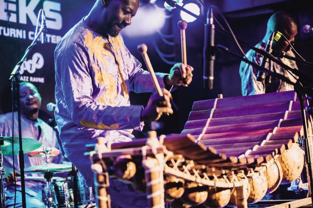 Mamadou Diabate & Percussion Mania (BFA, COL, SLO), Jazz Ravne, KMKC Kompleks, Ravne