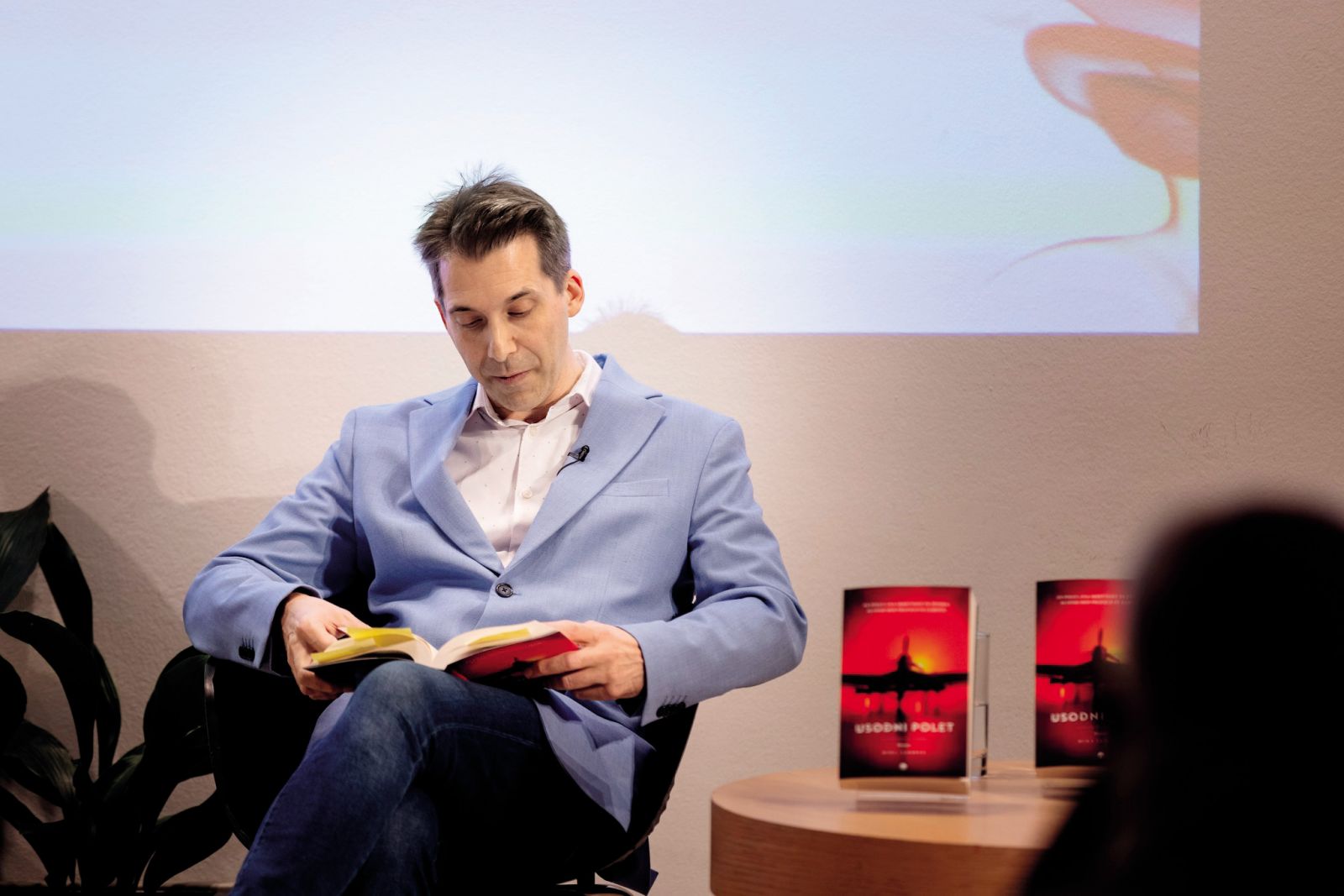 Miha Jambrek na predstavitvi knjige