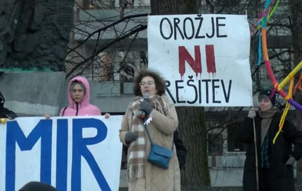 »Ne pristajamo, da bi se z našo vojsko podpiralo obračune svetovnih velesil«