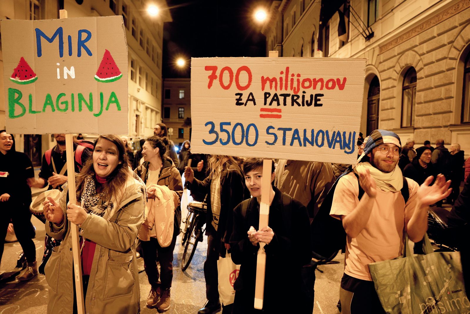 Pohod za mir po ulicah Ljubljane