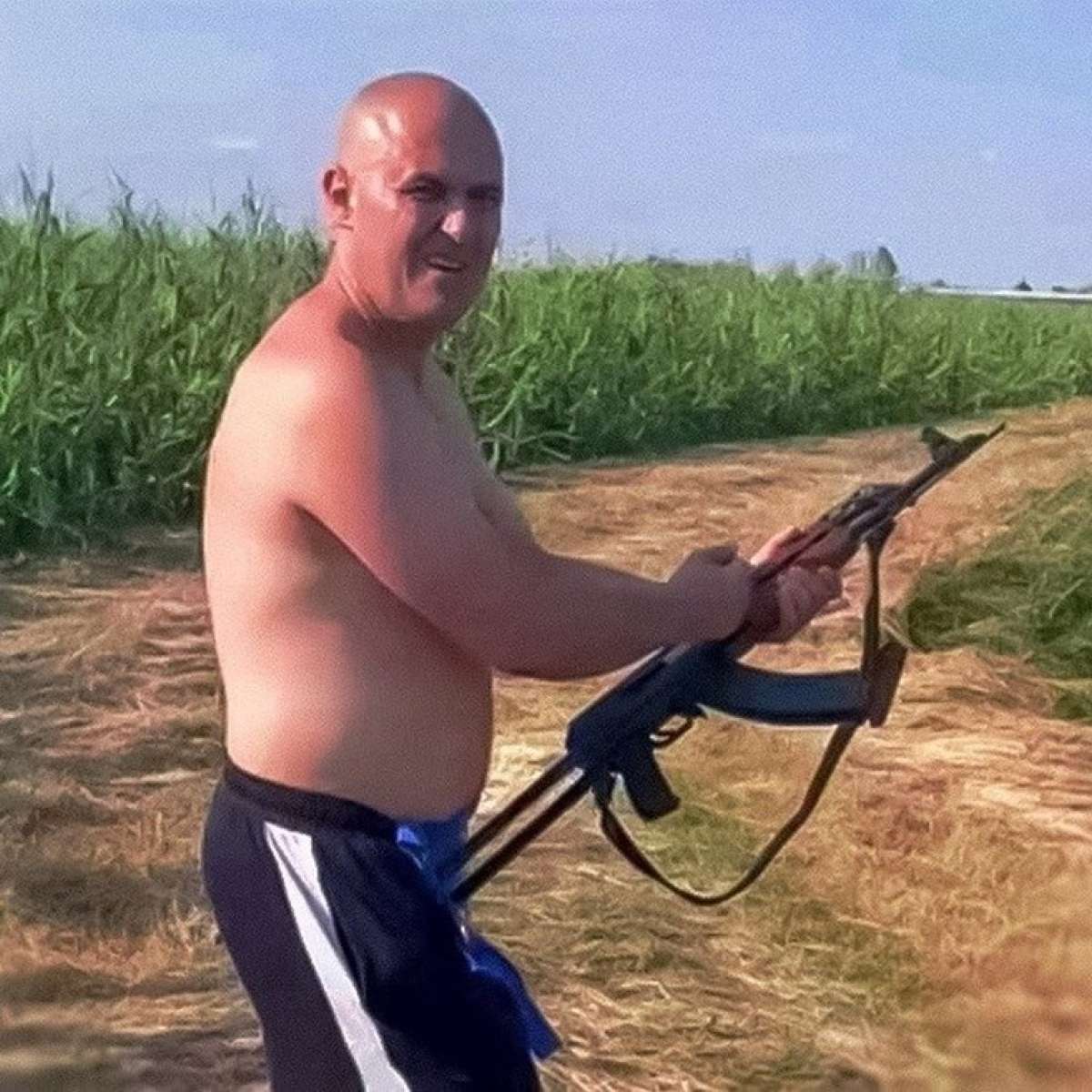 Nekdanji minister razburja z oglasom za prodajo avtomobila