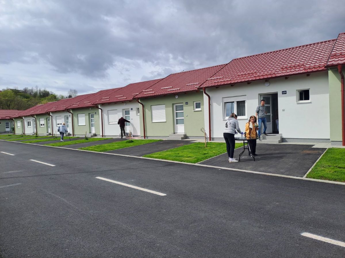 Prva naselja za starejše