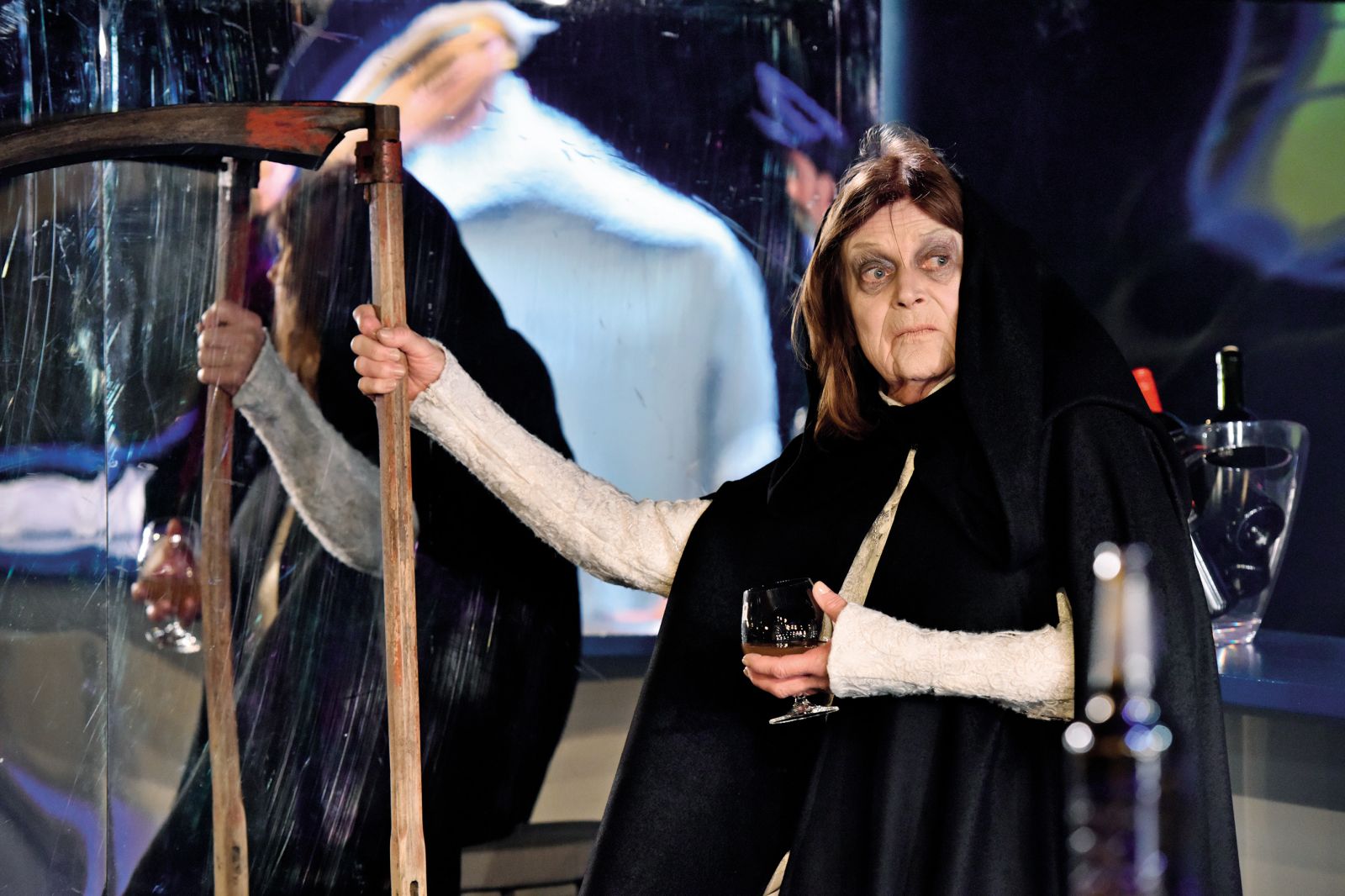 V lanski predstavi Te igre bo konec dramatika in režiserja Matjaža Zupančiča je upodobila Smrt.