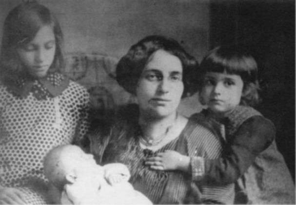 Ob rojstnem dnevu Zofke Kveder