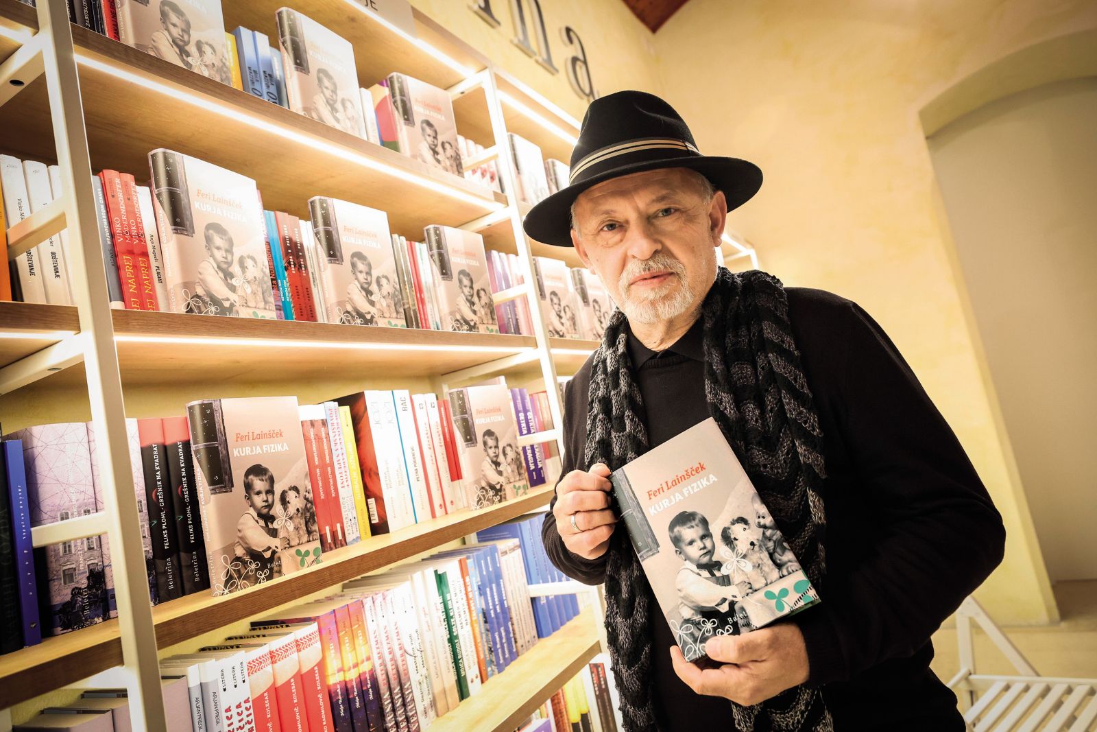 Feri Lainšček na predstavitvi knjige 