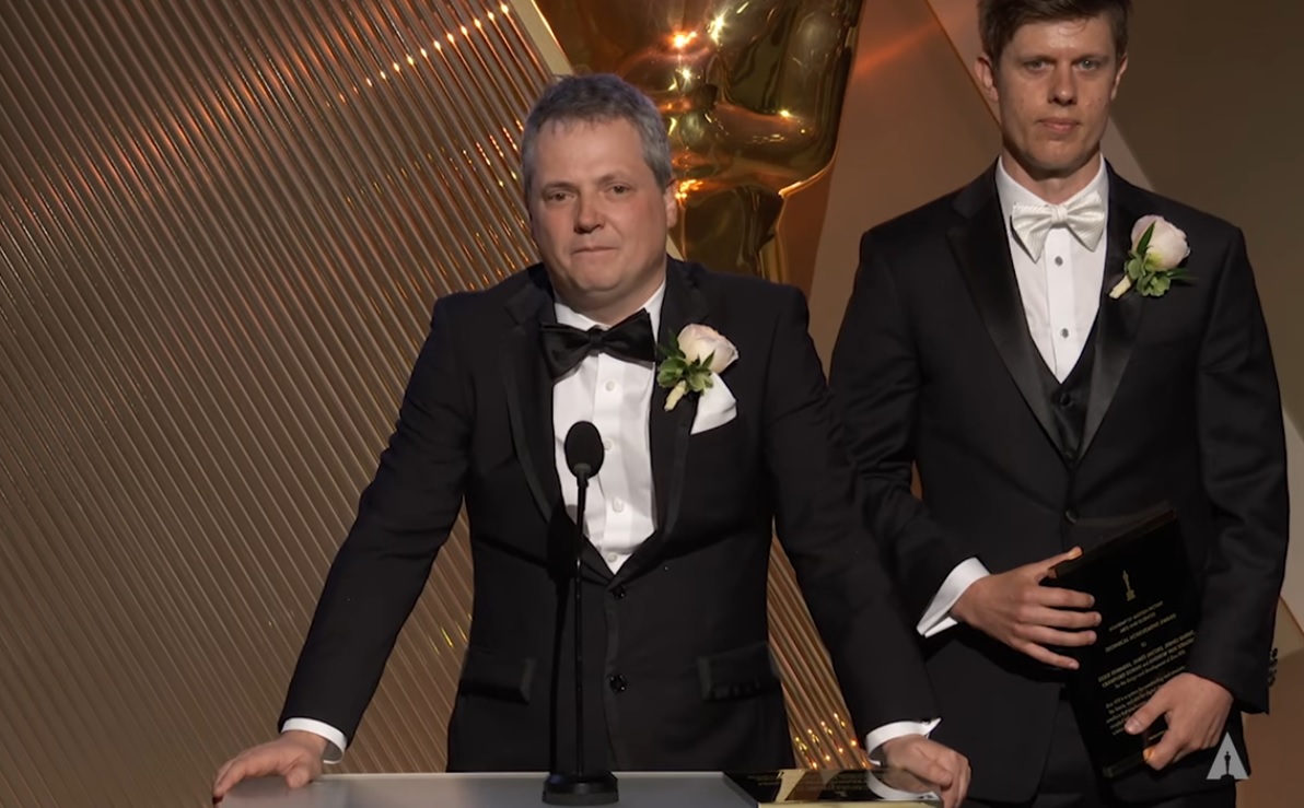 »Čeprav sem fizično večino časa v tujini, doživljam Slovenijo kot svoje izhodišče in notranji kompas«