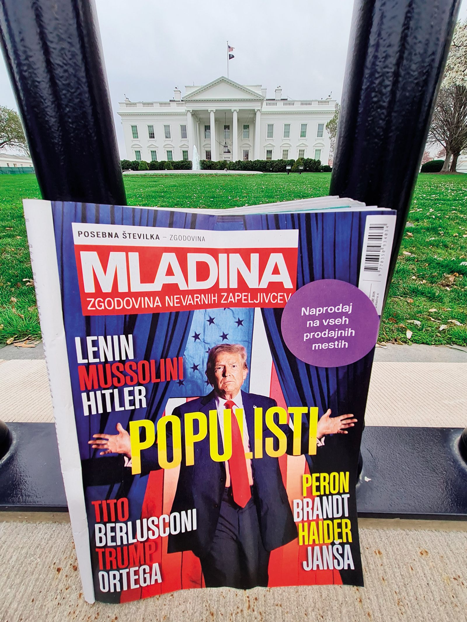 Pred Belo hišo, Washington, ZDA | Maj