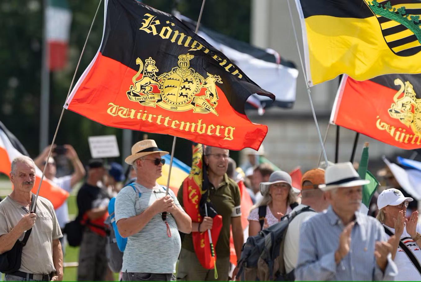 Aretirali vodilne člane frakcije gibanja Državljani rajha