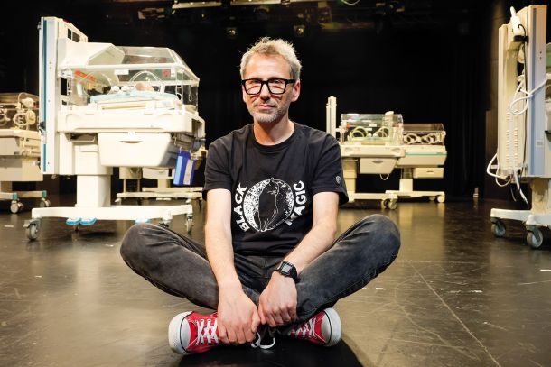 Režiser Oliver Frljić, Projekt Inkubator,  Slovensko mladinsko gledališče, LJ 
