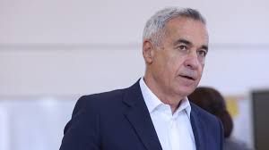 Skrajni desničar se umika iz politike 