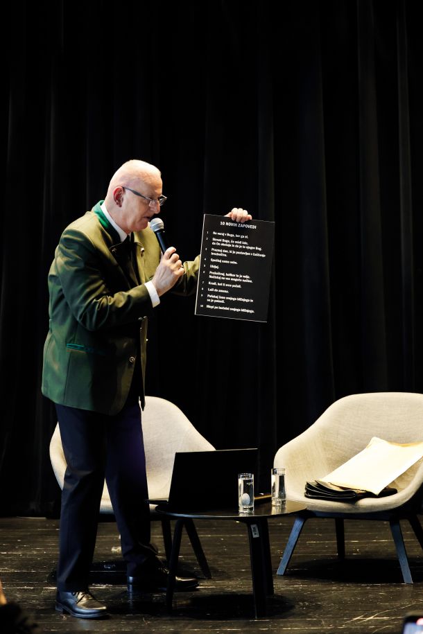 Peter Mlakar: O neskončnem, predstavitev knjige, Cukrarna, LJ 