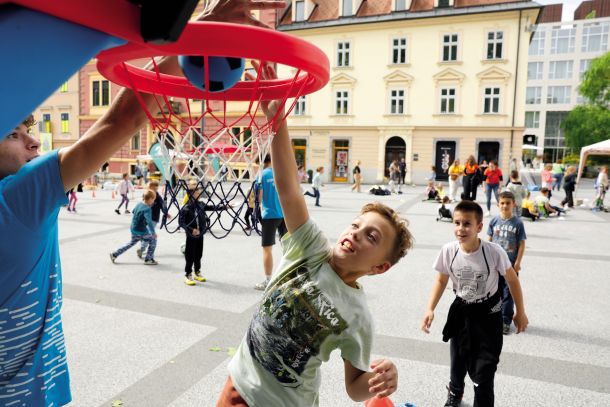 Festival Igraj se z mano 