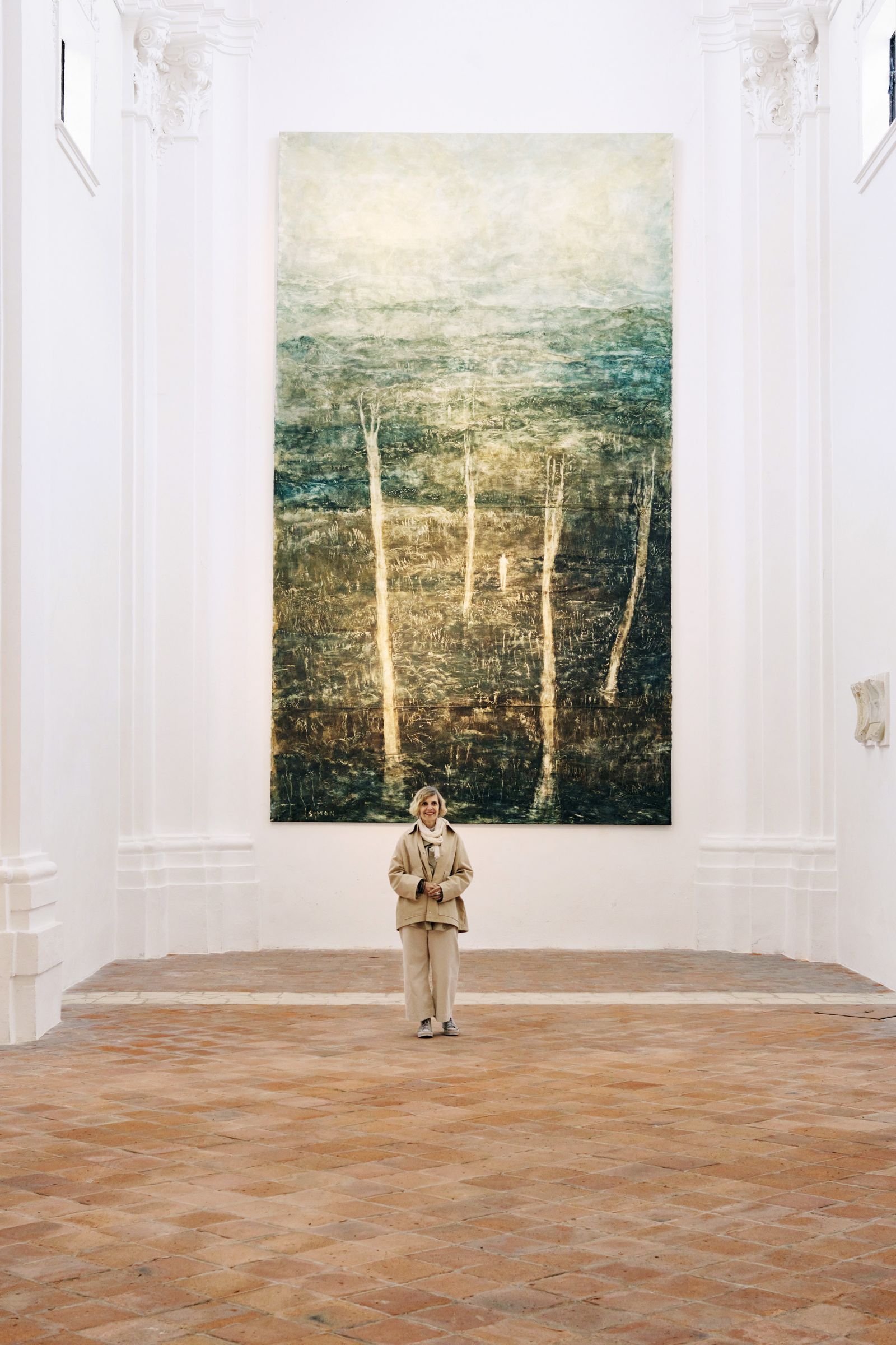 Apolonija Simon je v prezbiterij samostanske cerkve, kjer je nekoč stal glavni oltar, postavila monumentalno sliko krajine, ki v višino meri sedem metrov, v širino pa štiri.