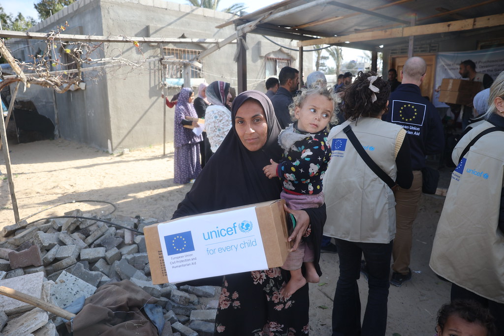 Izraelski brezpilotniki in tanki streljali na ljudi / Ubitih najmanj 47, več kot 200 ranjenih