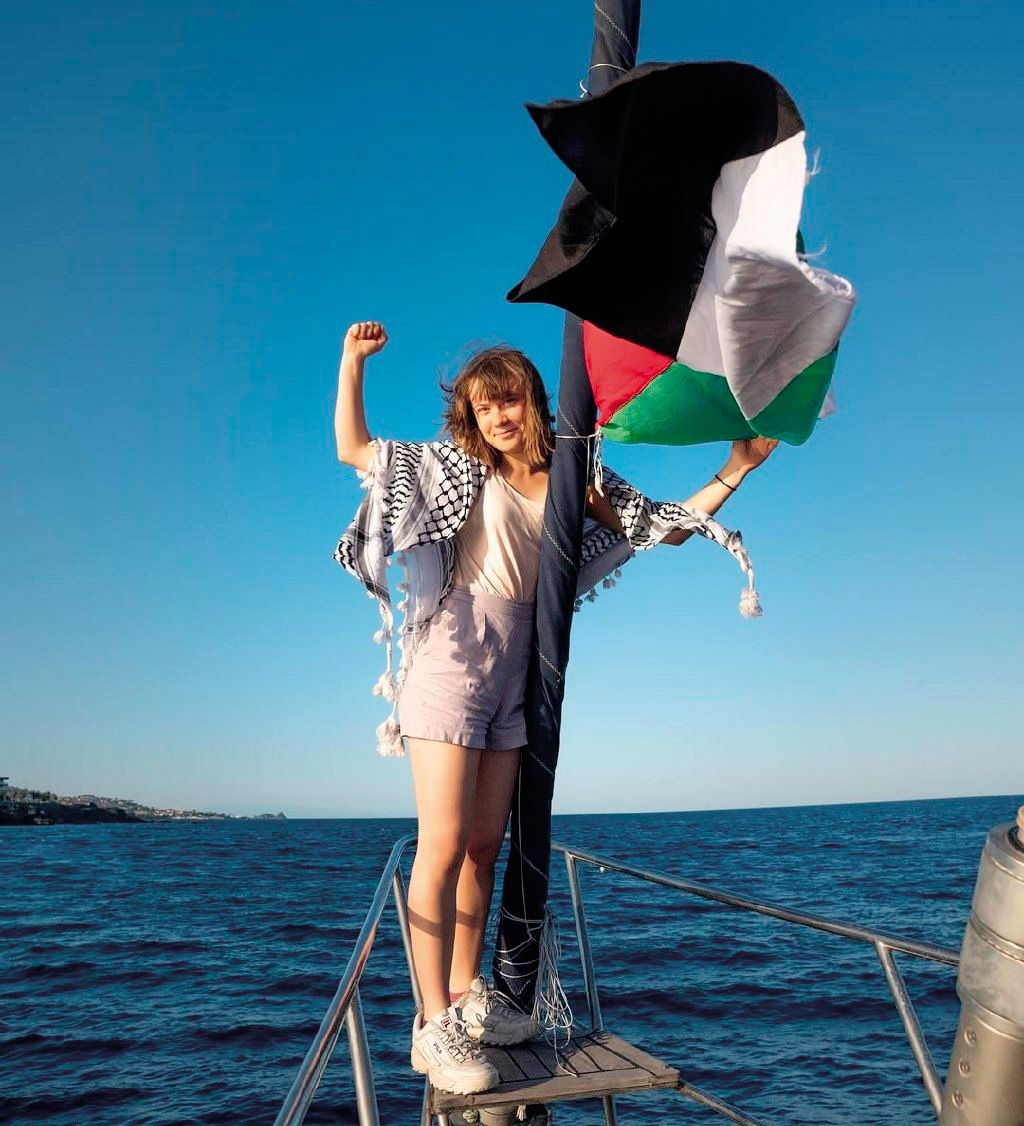 Greta na jadrnici Madleen