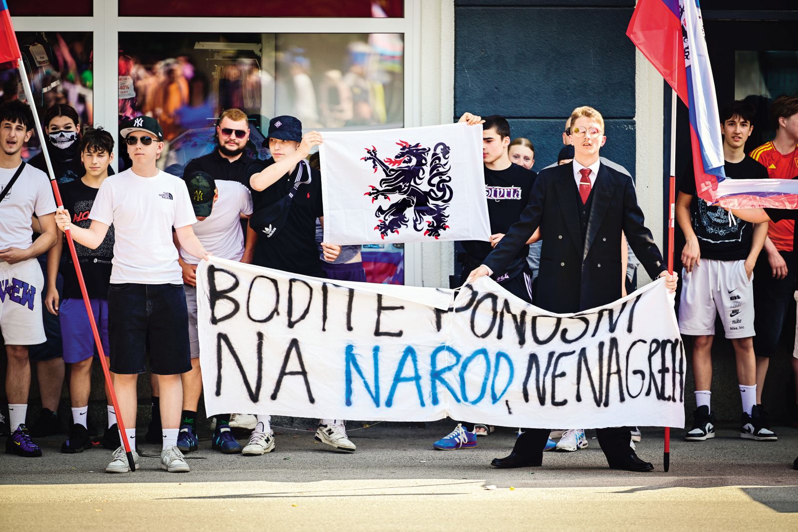 Zavračanje, zgražanje in nacionalizem na mariborskih ulicah