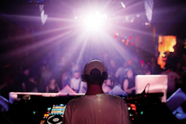 Keep in Mind je nastal iz želje Ljubljani ponuditi letni festival klubske glasbe, ki presega žanrske omejitve in ponuja nastope vrhunskih izvajalcev. 