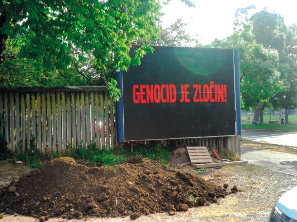 Politično nesprejemljivi plakat (slikano v sredo, 11. junija)