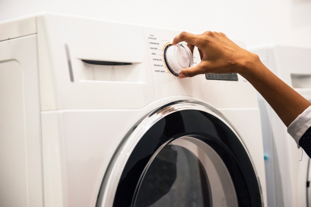 Odslej dovoljeni le še sušilni stroji s toplotno črpalko