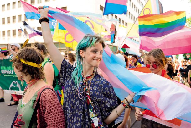 Kdo lahko nasprotuje enakopravnosti? (Na fotografiji je utrinek z letošnje parade ponosa v Ljubljani.